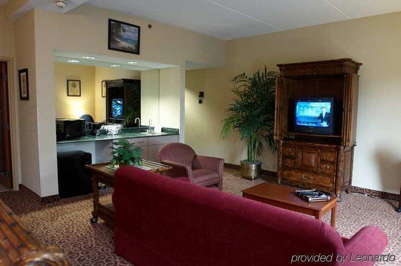 Hampton Inn Wooster Habitación foto